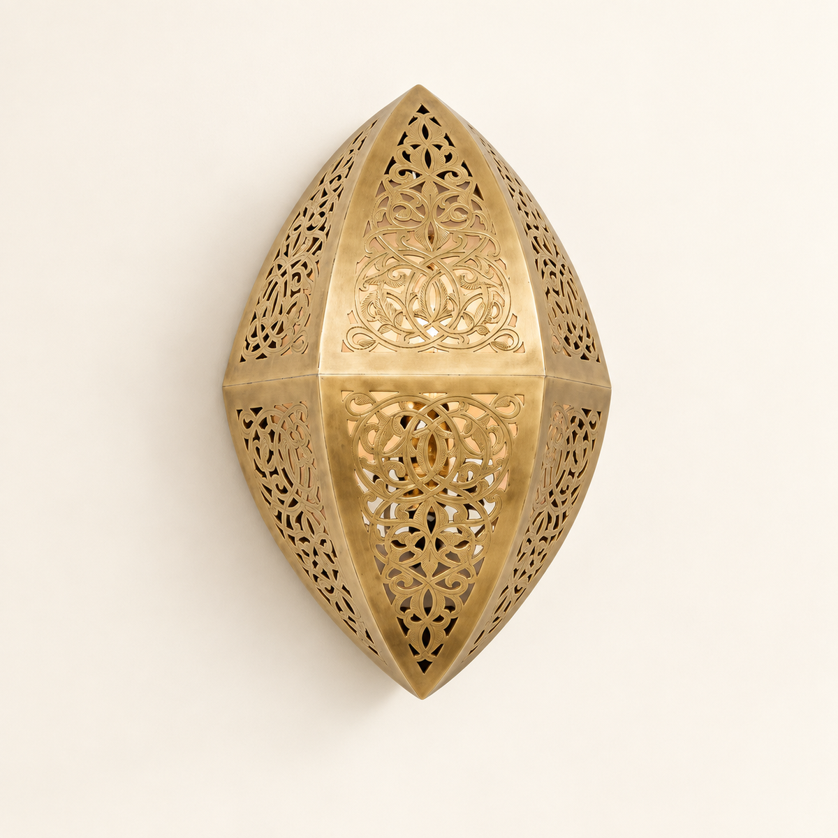 Marrakech Petal Filigree Brass Wall Sconce – Gold finish